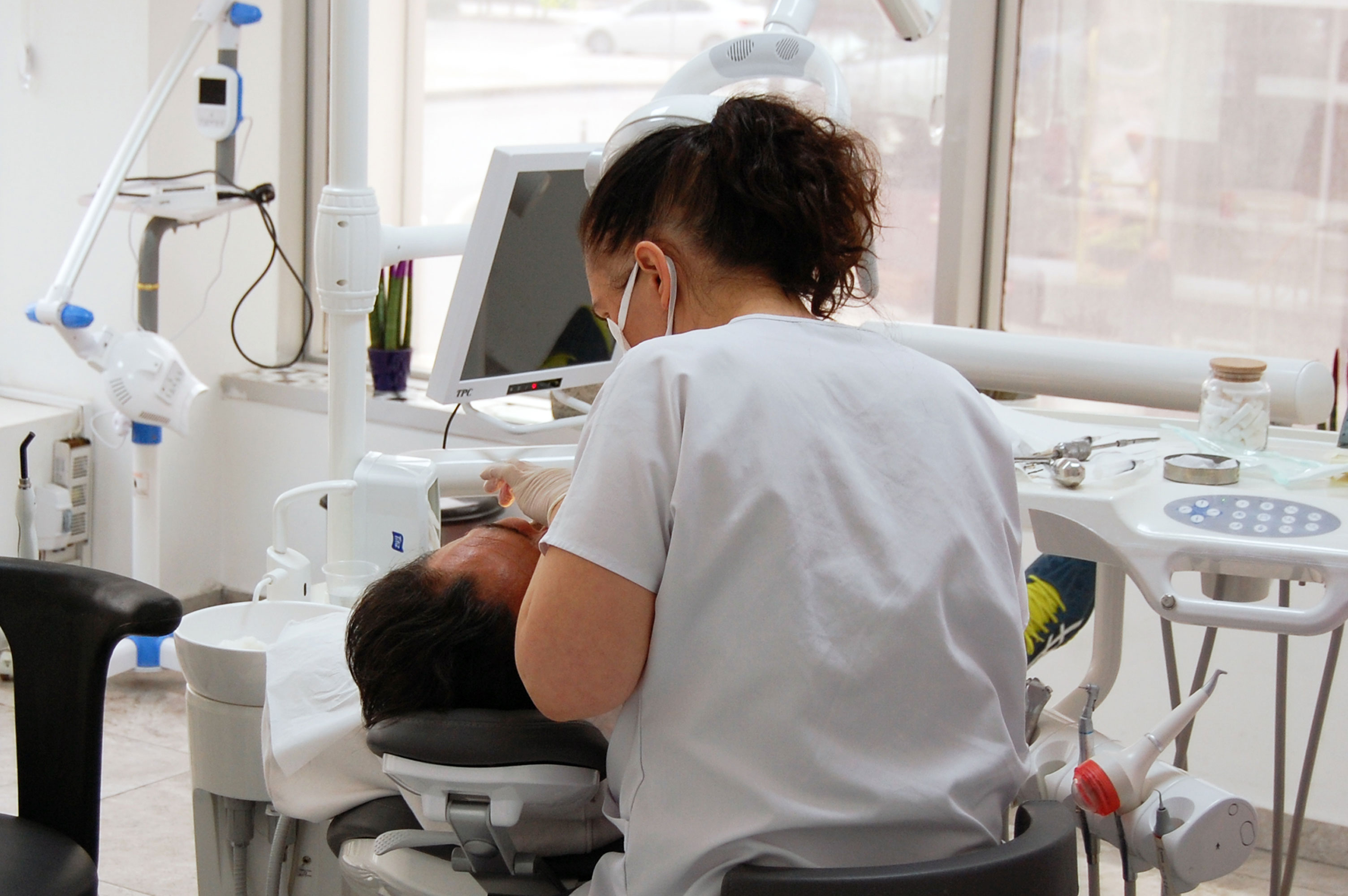 Dt. Sezen İlter Aydoğan Klinik | Ümraniye Diş Hekimi